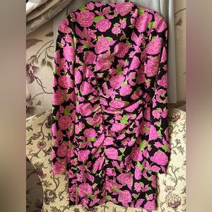 Mini Dress Mock neck Zipper back Body forming Long sleeve Floral Rose on Black